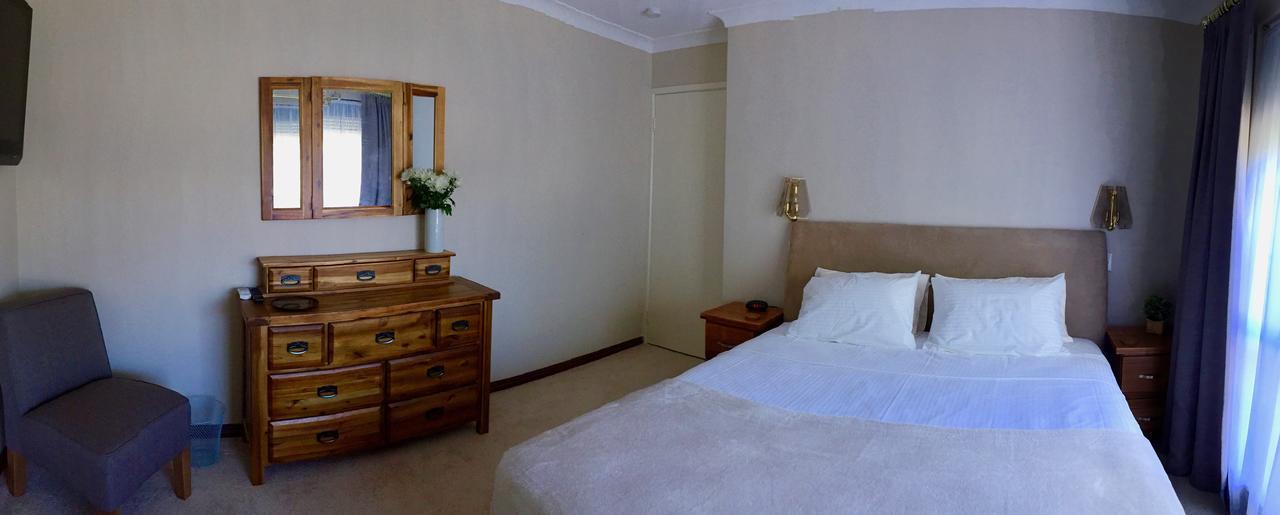 Murdoch Station Bed & Breakfast Περθ Εξωτερικό φωτογραφία